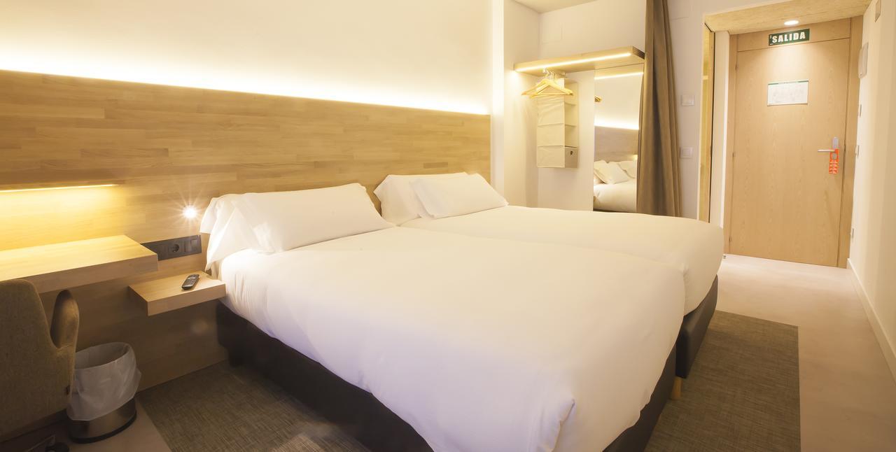 Hotel A Pamplona Eksteriør bilde